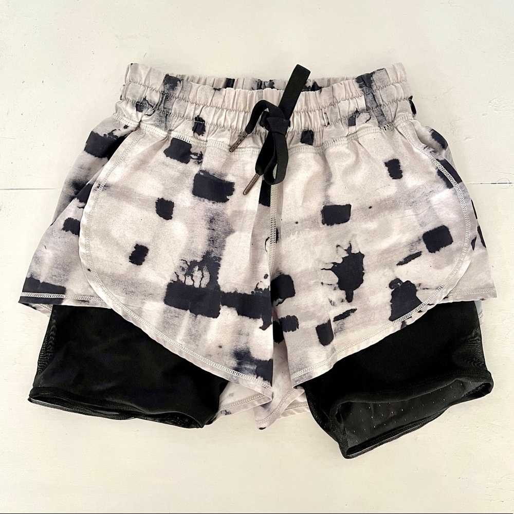 Lululemon Lined Shorts Size 2